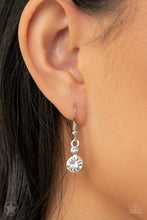 Load image into Gallery viewer, Hollywood Hills - White necklace B093