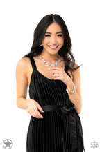 Load image into Gallery viewer, Hollywood Hills - White necklace B093