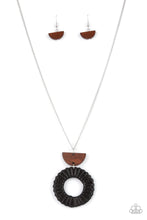 Load image into Gallery viewer, Homespun Stylist - Black necklace 772