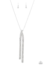 Load image into Gallery viewer, Out Of The Sway - white necklace D063