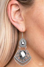 Load image into Gallery viewer, Royal Remix - Silver earring B126