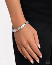 Load image into Gallery viewer, Admirable Abalone - Brown bracelet D014
