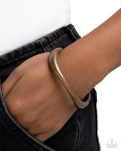 Load image into Gallery viewer, Metallic Main Attraction - Brass Hinge Bracelet F038
