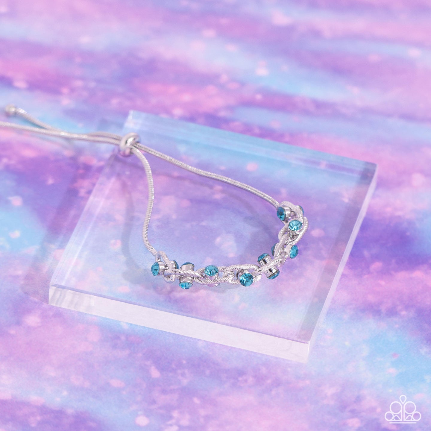 Intertwined illusion - Blue bracelet D059