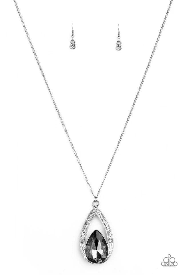 Notorious Noble - Black necklace 1561