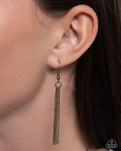 Load image into Gallery viewer, The Keynoter - Brass necklace 951
