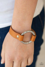 Load image into Gallery viewer, Rustic Rodeo - brown snap urban bracelet A008
