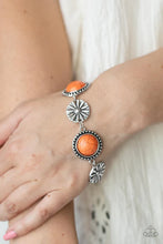 Load image into Gallery viewer, Fredonia Flower Patch - Orange bracelet E040
