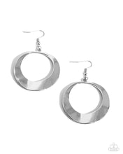 Load image into Gallery viewer, Urban Eclipse - Silver earring G102
