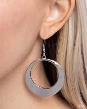 Load image into Gallery viewer, Urban Eclipse - Silver earring G102
