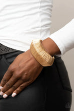 Load image into Gallery viewer, Wild About Wire - Gold cuff bracelet C032
