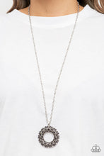 Load image into Gallery viewer, Wintry Wreath - purple necklace D027
