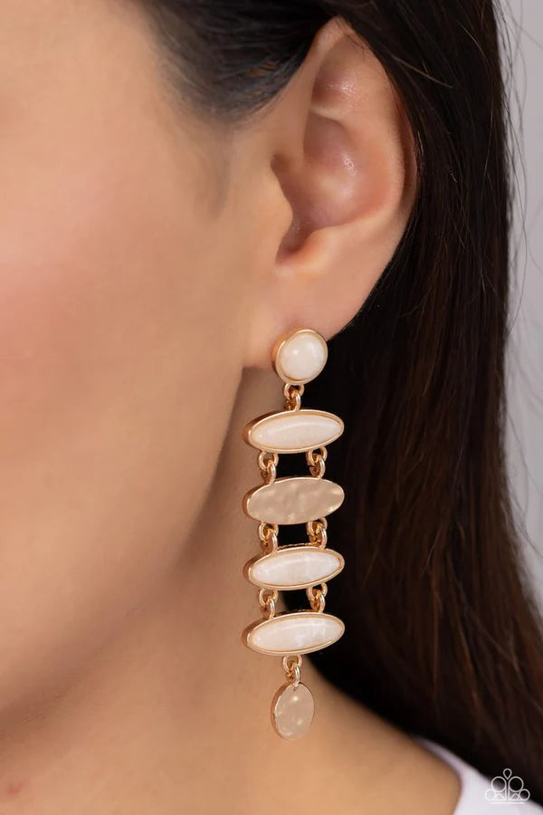 Rustic Reverie - Gold earring E015