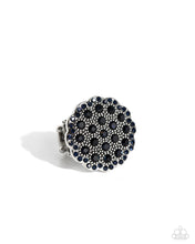 Load image into Gallery viewer, Blingy Bouquet - Blue ring D061

