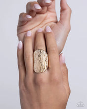 Load image into Gallery viewer, Thrilling Timber - Gold ring G105
