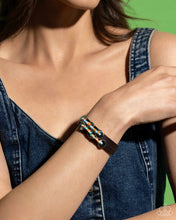 Load image into Gallery viewer, Social Sashay - Blue snap bracelet A071
