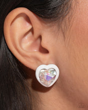 Load image into Gallery viewer, Heartfelt Haute - White earring D019
