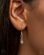 Load image into Gallery viewer, Fairytale Frost - White necklace APRIL 2024 FF E009
