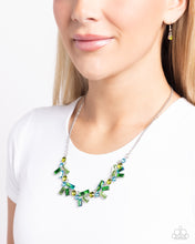 Load image into Gallery viewer, Serene Statement - Green necklace 2171
