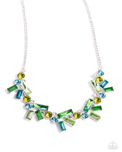 Load image into Gallery viewer, Serene Statement - Green necklace 2171
