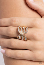 Load image into Gallery viewer, Pinched Promise - Gold ring B012
