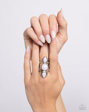 Load image into Gallery viewer, Sultry Sheen - White ring D054
