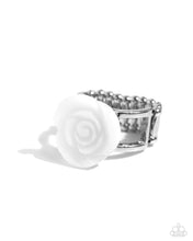 Load image into Gallery viewer, Top-SHELL Shine - White ring D062
