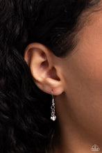 Load image into Gallery viewer, Pronged Premiere - White necklace earring E021

