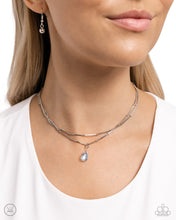 Load image into Gallery viewer, Teeming Teardrop - Green choker necklace D012
