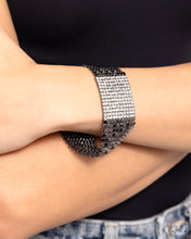 Load image into Gallery viewer, Disco Dame - Black bracelet D007
