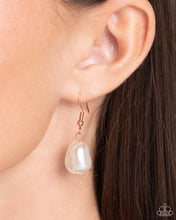 Load image into Gallery viewer, Refined Reaction - Copper necklace A067
