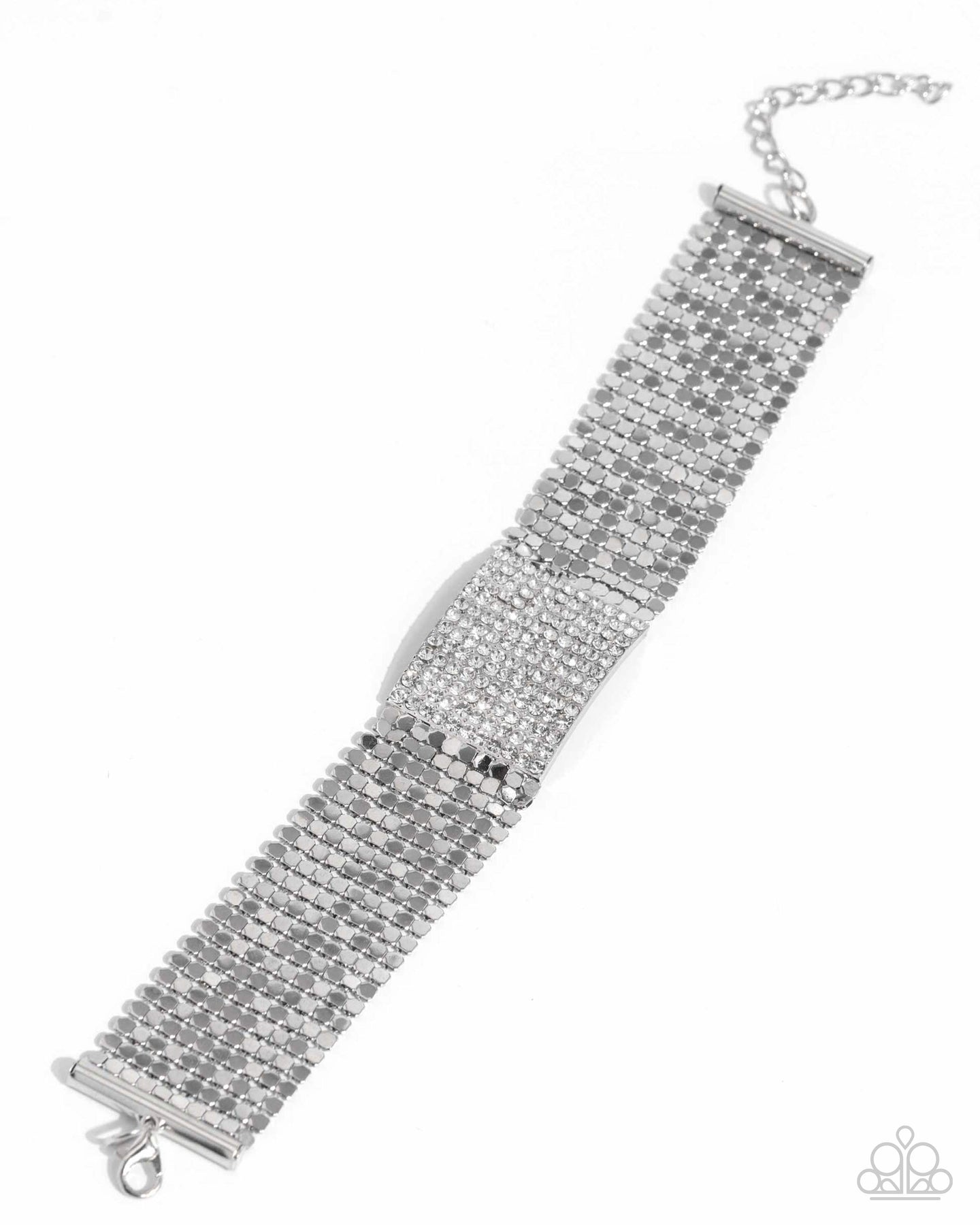 Disco Dame - White bracelet August 2024 LOP B101