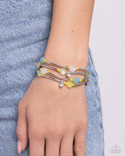 Load image into Gallery viewer, Scattered Sheen - Yellow bracelet E021
