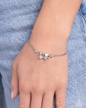 Load image into Gallery viewer, Stellar Specialty - Silver bracelet E021
