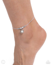 Load image into Gallery viewer, Oyster Overture - Blue Anklet B108
