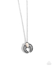 Load image into Gallery viewer, Horseshoe Haute - White necklace E003
