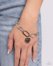 Load image into Gallery viewer, HEART Director - Black bracelet E021
