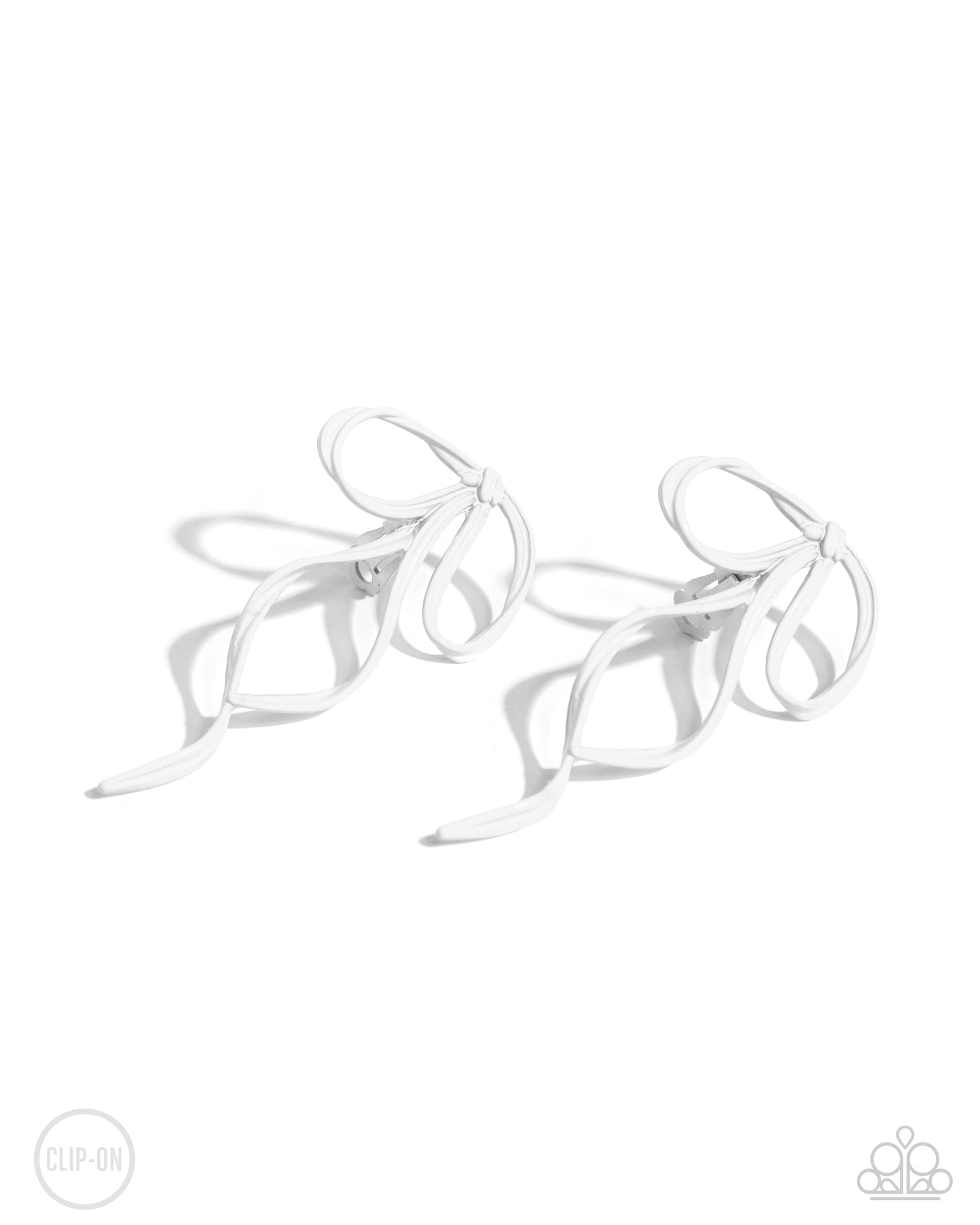 Vow To BOW - White clip-on earring C016