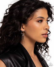 Load image into Gallery viewer, Minimalistic Maven - Silver post earring D016
