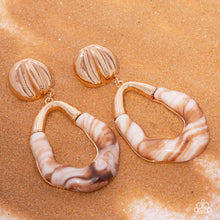 Load image into Gallery viewer, High-Sheen Swirls - Gold post earring B001
