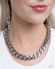 Load image into Gallery viewer, Action CURB - Silver necklace BOX 9
