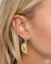 Load image into Gallery viewer, Lady Lemon - Yellow earring D025(2)
