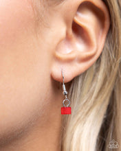 Load image into Gallery viewer, Squared Sweetheart - Red necklace E013
