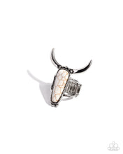 Load image into Gallery viewer, Longhorn Luxe - White ring E022
