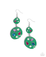 Load image into Gallery viewer, Gallery Genius - Green earring E021
