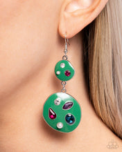 Load image into Gallery viewer, Gallery Genius - Green earring E021
