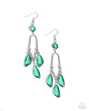 Load image into Gallery viewer, Winged Wardrobe - Green earring E021
