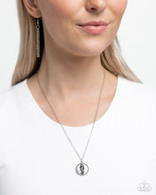 Load image into Gallery viewer, Seahorse Solo - Silver necklace 1832
