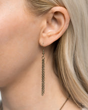 Load image into Gallery viewer, Seahorse Solo - Brass necklace B092
