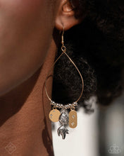 Load image into Gallery viewer, Lucky Lure - Multi earring July 2024 FF E013
